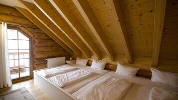 6 Schlafzimmer, Schreibtisch, Bügeleisen/Bügelbrett, WLAN