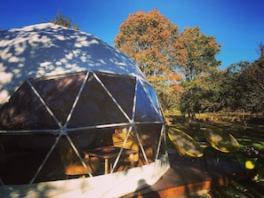 Deluxe Tent (Belle Serenitée) | Bed sheets - Tui's Nest Glamping (Villentrois-Faverolles-en-Berry)