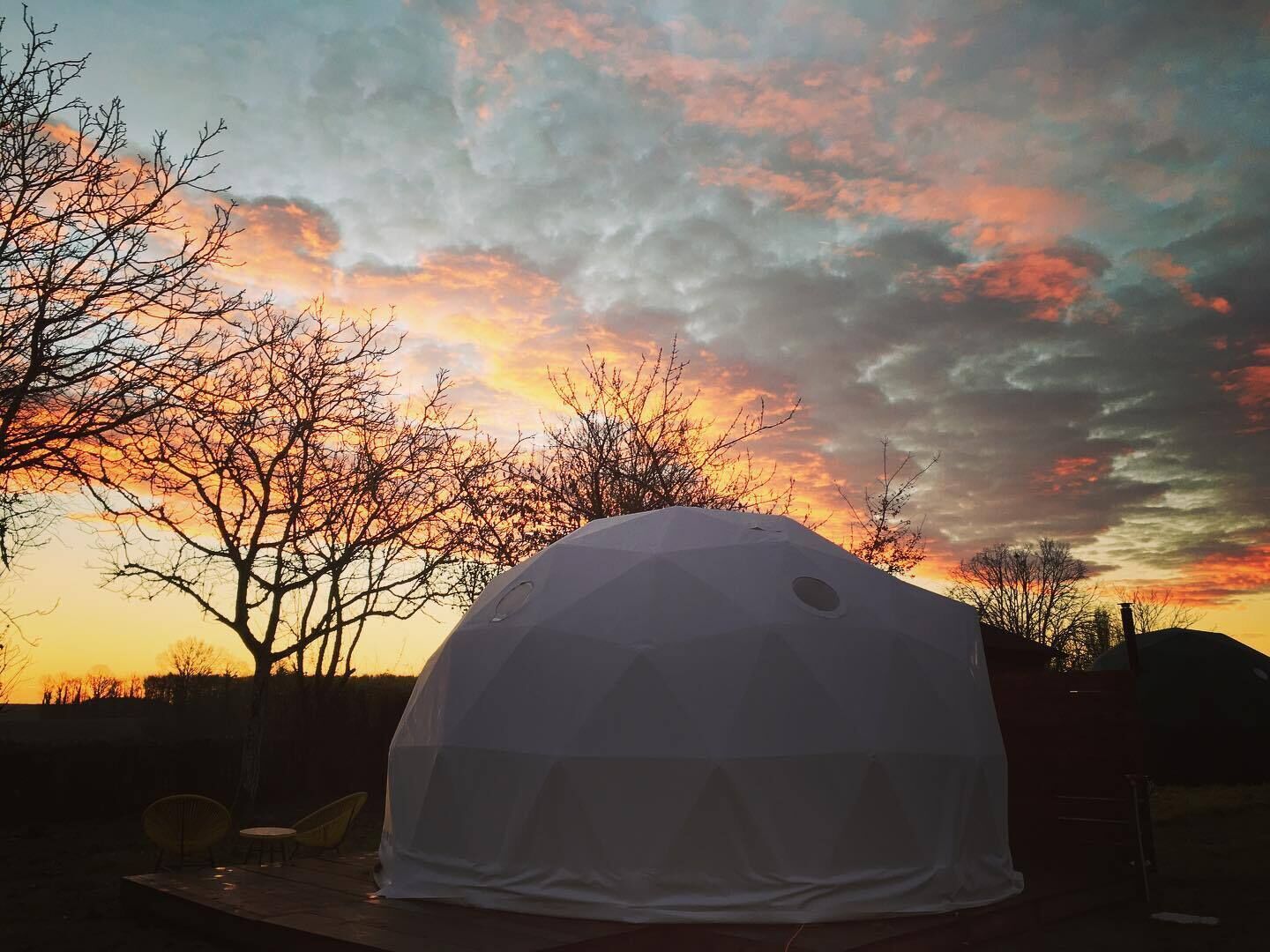 Tenda Deluks (Belle Serenitée) | Seprai linen