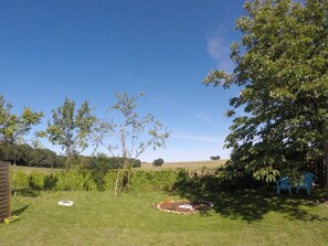 Property grounds - Tui's Nest Glamping (Villentrois-Faverolles-en-Berry)