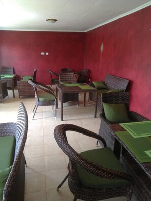 Free daily continental breakfast - Sadybech Hotel (Siaya)