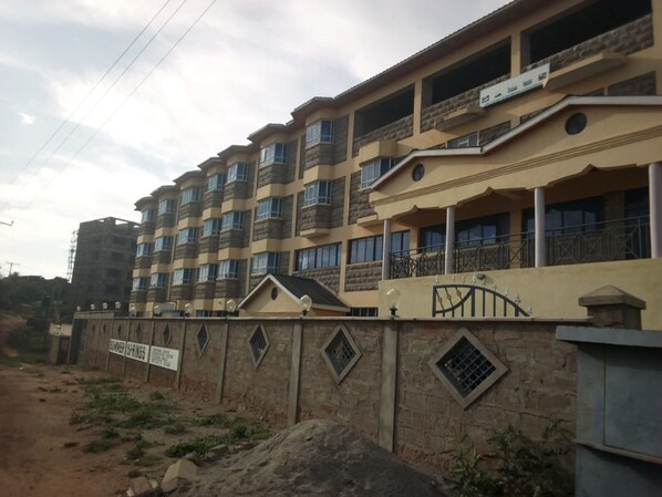 Front of property - Summer Springs Hotel (Mwingi)