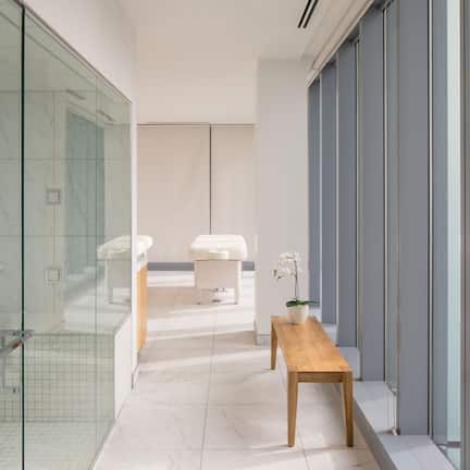 Couples treatment rooms, sauna, steam room, facials, massages