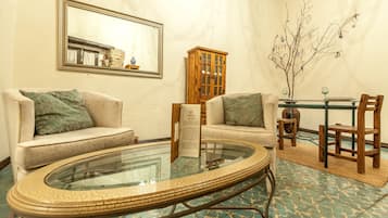 Phòng Suite truyền thống | Phòng khách