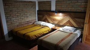 Comfort Double Room | WiFi (free) - Jardin Cafe Restaurant & Hostel (Gracias)