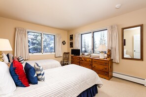 5 bedrooms, iron/ironing board, travel cot, free WiFi