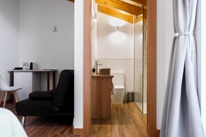 Habitació triple, amb bany privat | Bany