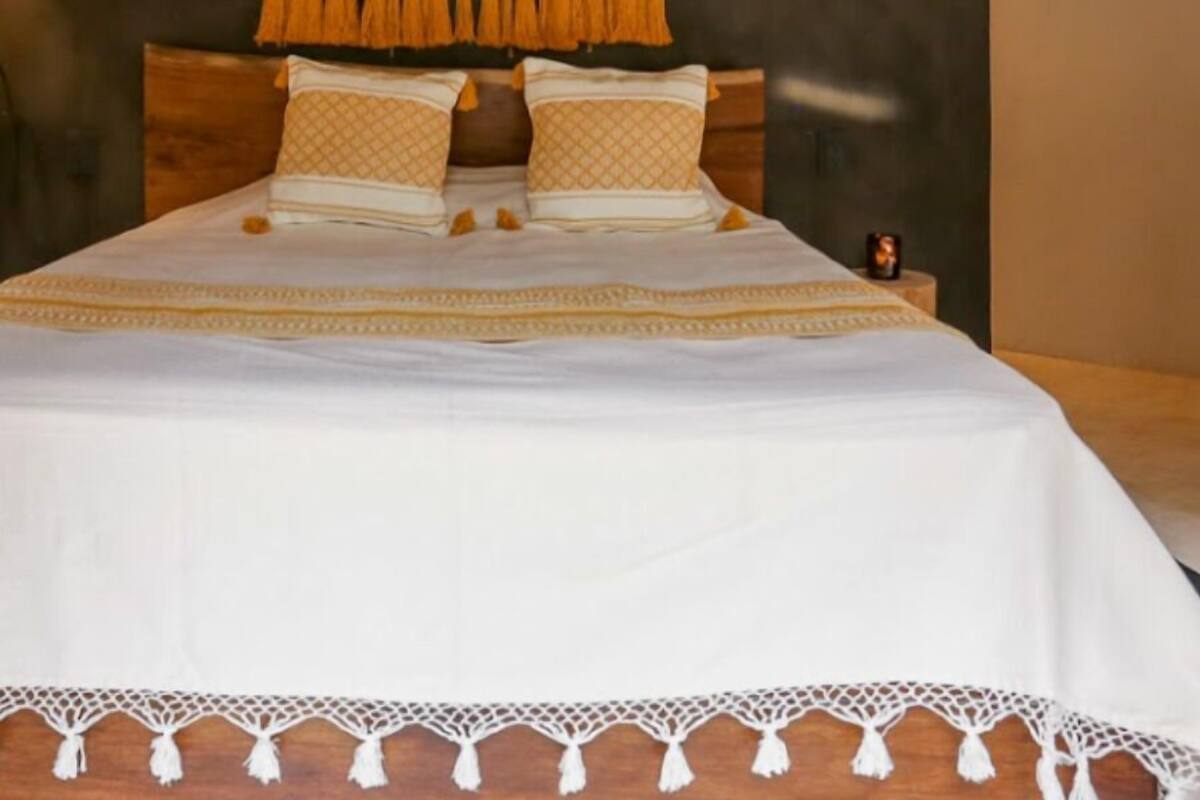 Kamar Double Standar, 1 Tempat Tidur Queen, patio | Tirai kedap cahaya, Wi-Fi gratis, dan didekorasi berbeda-beda