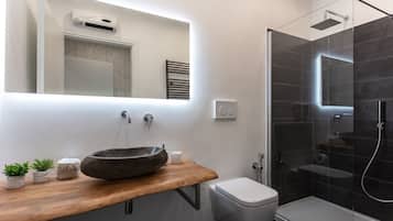 Hair dryer, towels