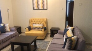 TV - Cozy 2 bedroom apartment in the heart of Nyali (Nyali)