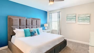 8 habitaciones, tabla de planchar con plancha y cuna de viaje