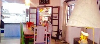 Väl beläget på 500 meter från stranden och stadens centrum, butiker, restauranger