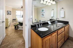 Condo | Interior - Gulf Dunes 302 - Gulfview Haven (Fort Walton Beach)