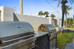 Interior - Surf Dweller 703 by Brooks and Shorey Resorts (Fort Walton Beach)