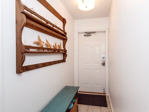 2 bedrooms, WiFi - Pelican Isle 507 by Brooks and Shorey Resorts (Fort Walton Beach)