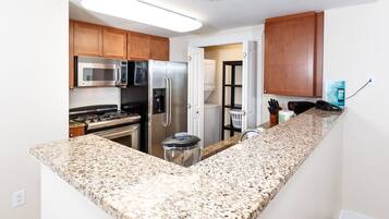 Condo | Private kitchen | Fridge, microwave, stovetop, dishwasher