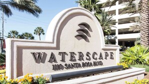 Segnale per 'WATERSCAPE' a 1100 Santa Rosa Blvd.