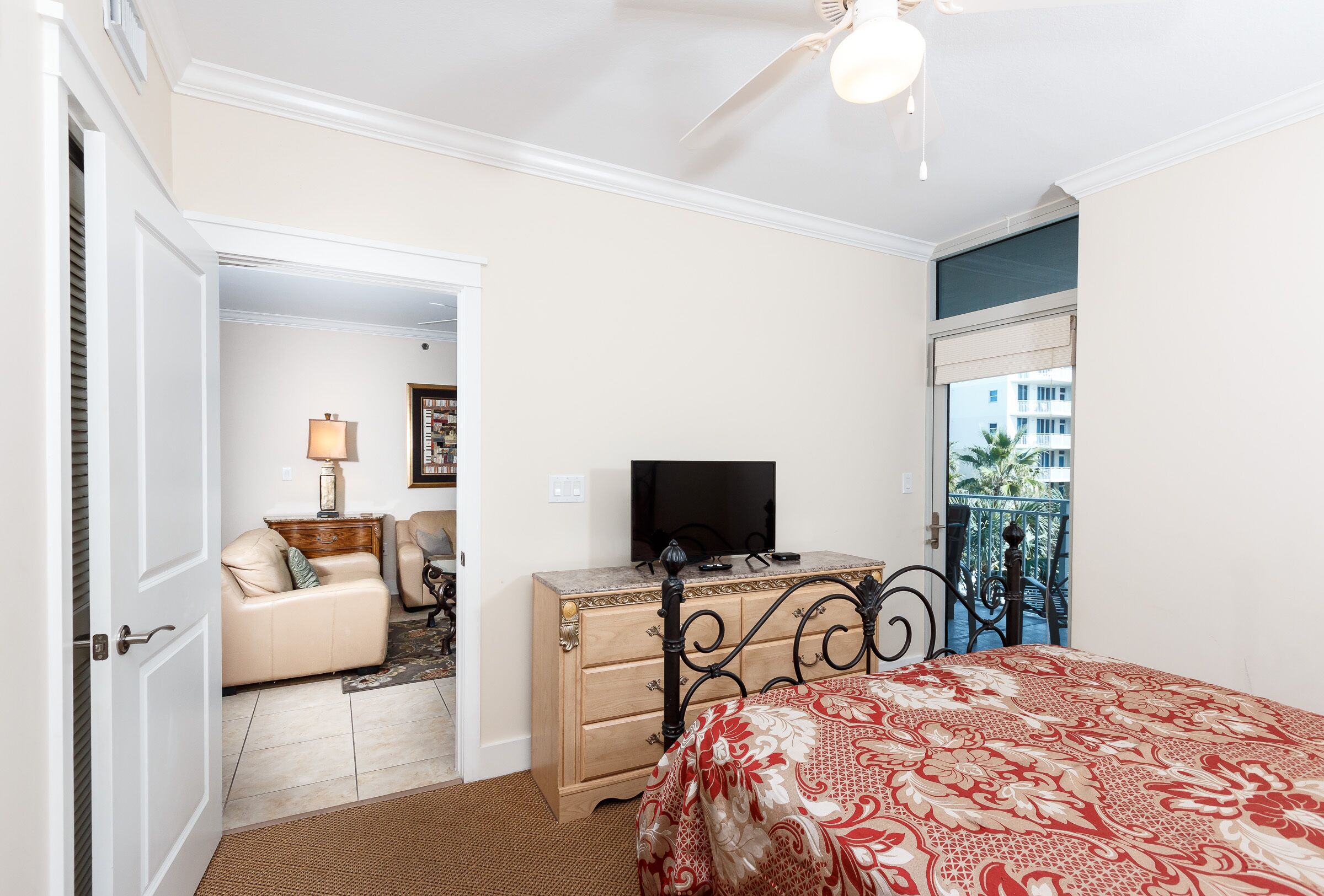 2 عدّة غرف نوم ومكواة/لوح كي وواي فاي مجانًا