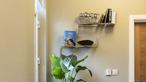 Standard Apartment, Ensuite (1 Bedroom) | Interior - Blue Door Apartments (Newcastle)