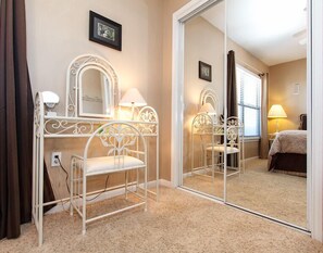 Condo - Emerald Towers West 4003 - The Happy Shore (Fort Walton Beach)