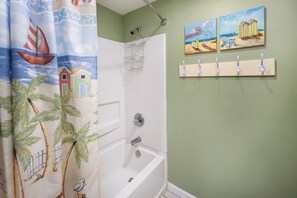 Interior - Emerald Towers West 1004 - Barefoot Bliss (Fort Walton Beach)