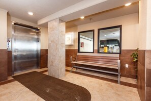 Condo | Interior - The Palms 203 by Brooks and Shorey Resorts (Fort Walton Beach)