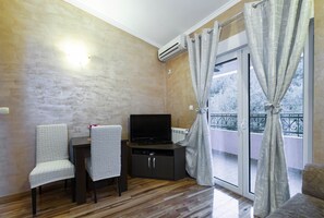 Classic Apartment | Living area - Residence Pejovic (Glavatske Kucice)