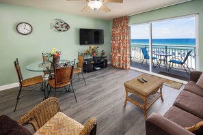 Interior - Pelican Isle 402 - Chasing the Sun (Fort Walton Beach)