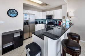 Interior - Gulf Dunes 514 - Sea Party (Fort Walton Beach)