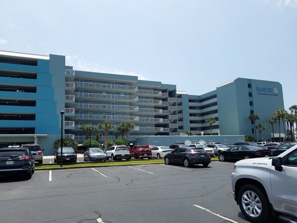 Unclassified image, 1 of 54, button - Islander 7010 - Coastal Charm (Fort Walton Beach)