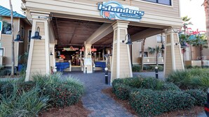 Condo | Exterior - Island Princess 309 - Splash of Paradise (Fort Walton Beach)