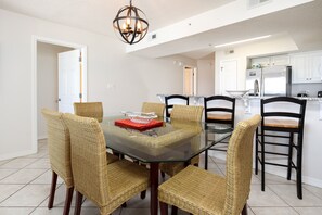 Lejlighed (Gulf Dunes 416 by Brooks and Shorey R) | Privat køkken