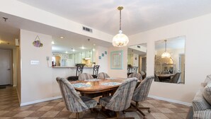 Oven, stovetop, toaster, cookware/dishes/utensils - Surf Dweller 603 - Swaying Palms (Fort Walton Beach)