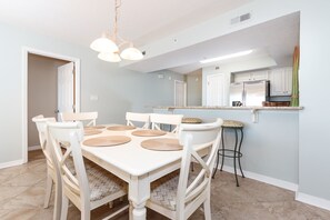 Condo | Private kitchen - Gulf Dunes 412 - Sunset Fiesta (Fort Walton Beach)
