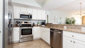 Condo | Bếp riêng