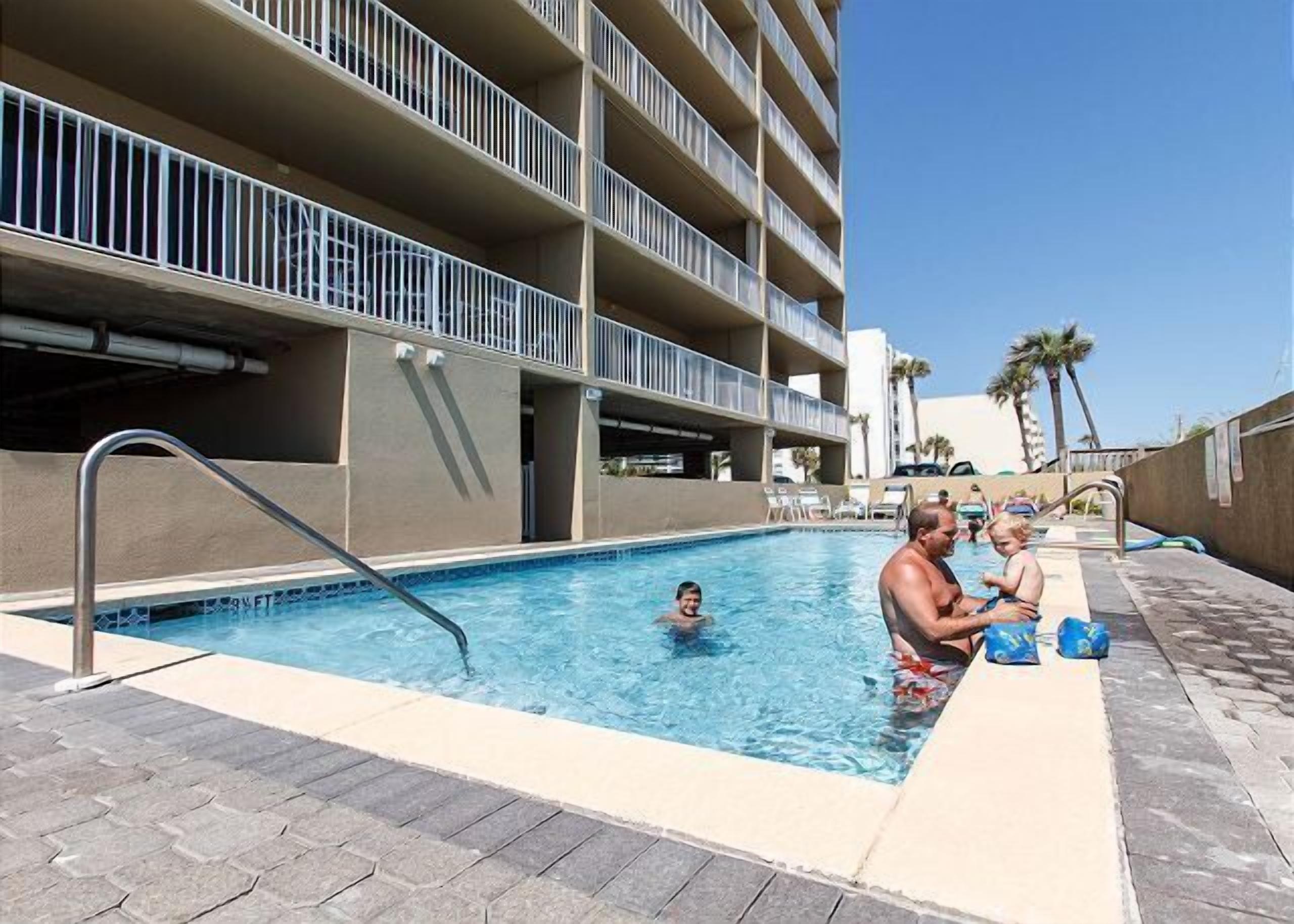 Apartment | Pool | Außenpool, beheizter Pool