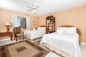 2 bedrooms, WiFi - Surf Dweller 402 by Brooks and Shorey Resorts (Fort Walton Beach)