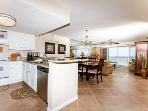 Condo | Private kitchen - Islander 5003 - Breezy Beachside (Fort Walton Beach)