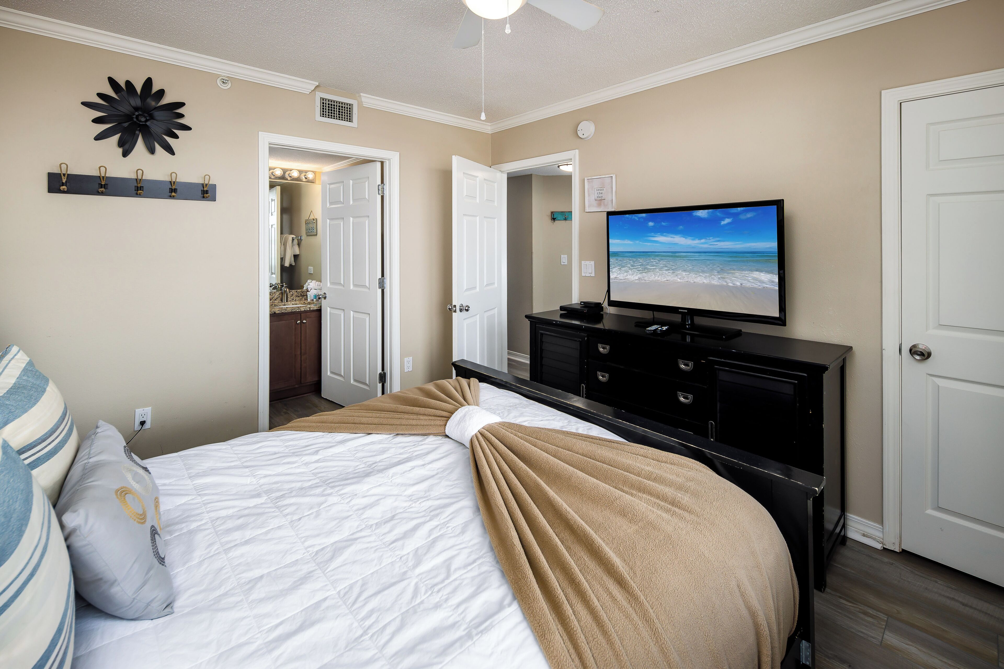 Condo | Interior