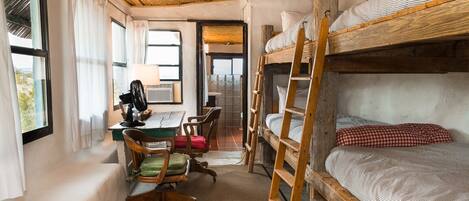 1 habitación, wifi y ropa de cama