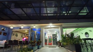 Mặt tiền nơi lưu trú