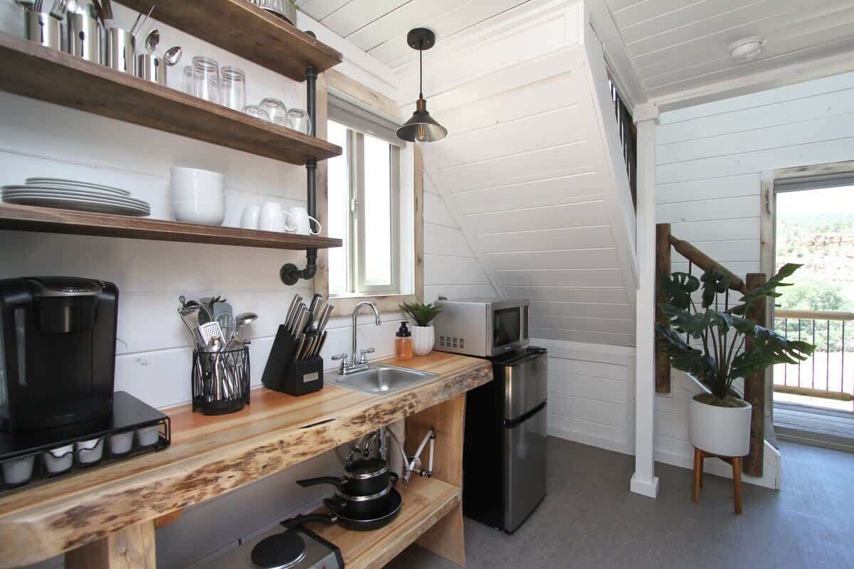 Fridge, microwave, stovetop, coffee/tea maker