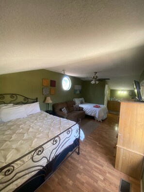 1 chambre, Wi-Fi gratuit, draps fournis