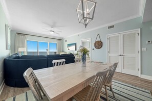 Dining - BEACH FRONT | Zero Entry Pool, Indoor Pool, Hot Tub, Sauna, Fitness, Wifi, BBQ (Gulf Shores)