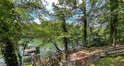 Reel Comfort Cabin ~ on the Little Red River
