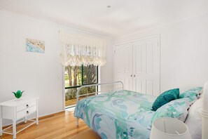 4 soverom, skrivebord, strykejern/-brett og wi-fi (inkludert)