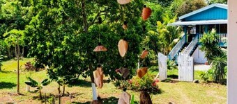 Pink Iguana house in a quiet & safe area close to center