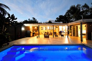 Piscine extérieure