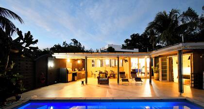 Chalet Kestrel frente al mar, piscina privada, wifi, hermosa playa y snorkel