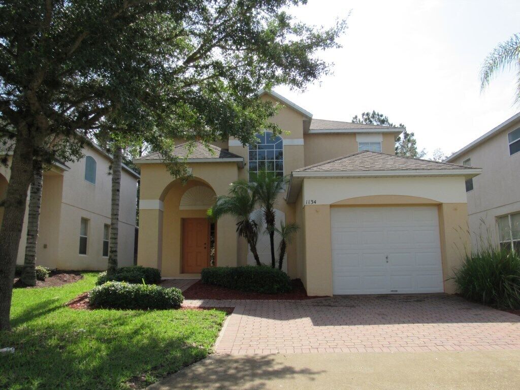 This Southern Dunes 4/3 Pool Home Offers Class, Comfort & Golf Views